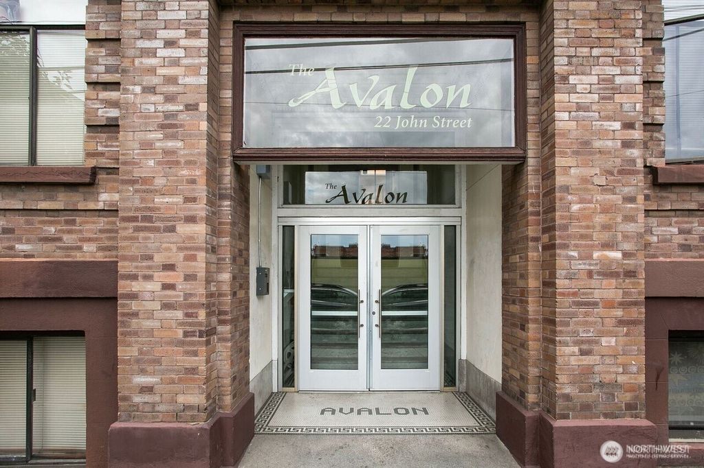 Photo of 22 John Street #10, Seattle, WA 98109 (MLS # 2438475)