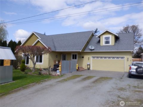 Photo of 1110 Railroad Avenue, Sedro Woolley, WA 98284 (MLS # 2469795)