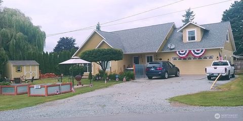 Photo of 1110 Railroad Avenue, Sedro Woolley, WA 98284 (MLS # 2469795)