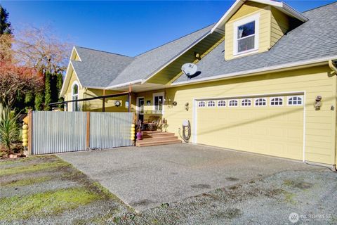 Photo of 1110 Railroad Avenue, Sedro Woolley, WA 98284 (MLS # 2469795)