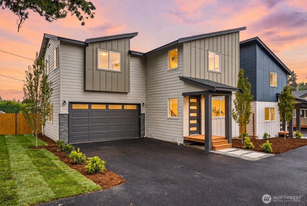 Photo of 5513 Fleming Street #A, Everett, WA 98203 (MLS # 2587637)