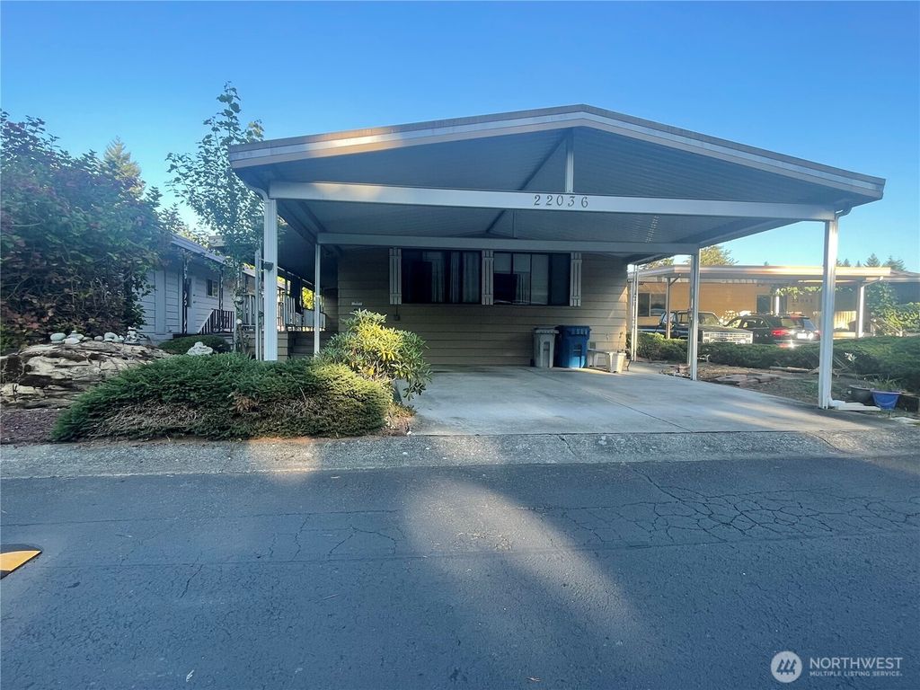 Photo of 22036 106th Place SE #92, Kent, WA 98031 (MLS # 2437064)