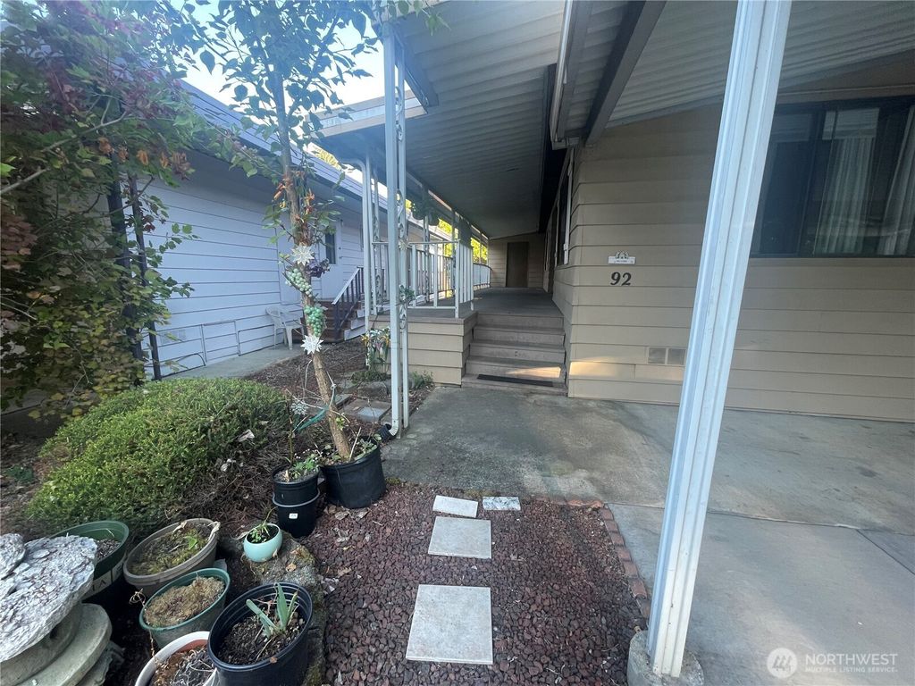 Photo of 22036 106th Place SE #92, Kent, WA 98031 (MLS # 2437064)