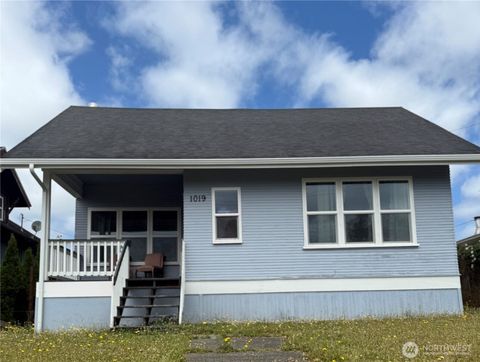 Photo of 1019 Duryea Street, Raymond, WA 98577 (MLS # 2407804)