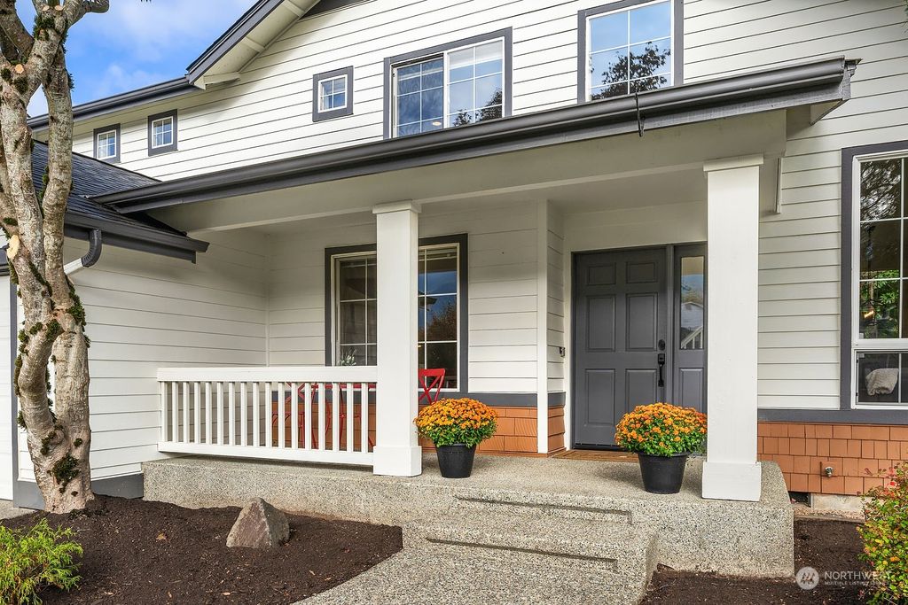 Photo of 490 SE 10th Street, North Bend, WA 98045 (MLS # 2302013)