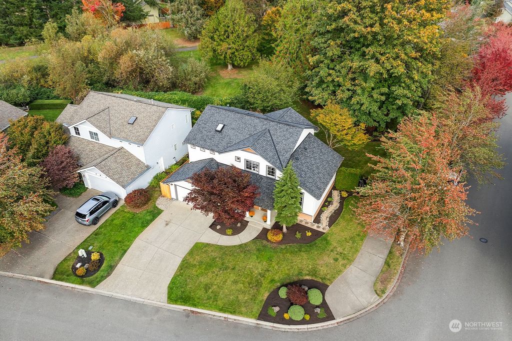 Photo of 490 SE 10th Street, North Bend, WA 98045 (MLS # 2302013)