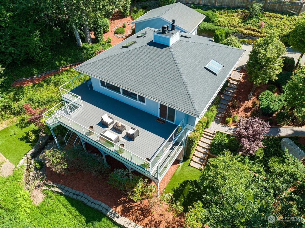 Photo of 13604 SE 54th Place, Bellevue, WA 98006 (MLS # 2036282)