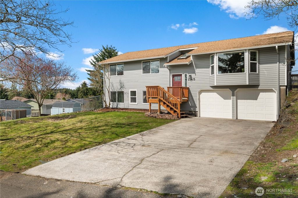 Photo of 1145 Larkspur Drive SE, Olympia, WA 98513 (MLS # 2499960)