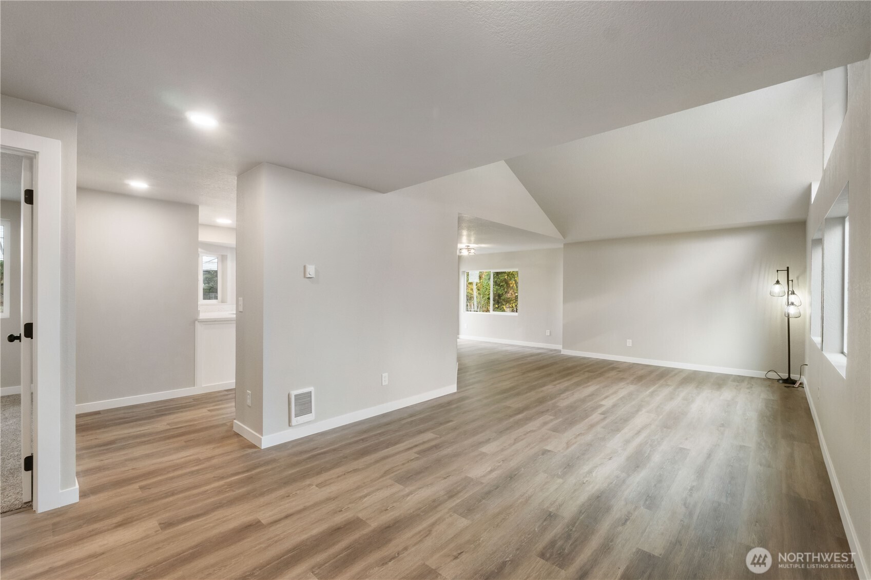 1113 132nd Street Ct E