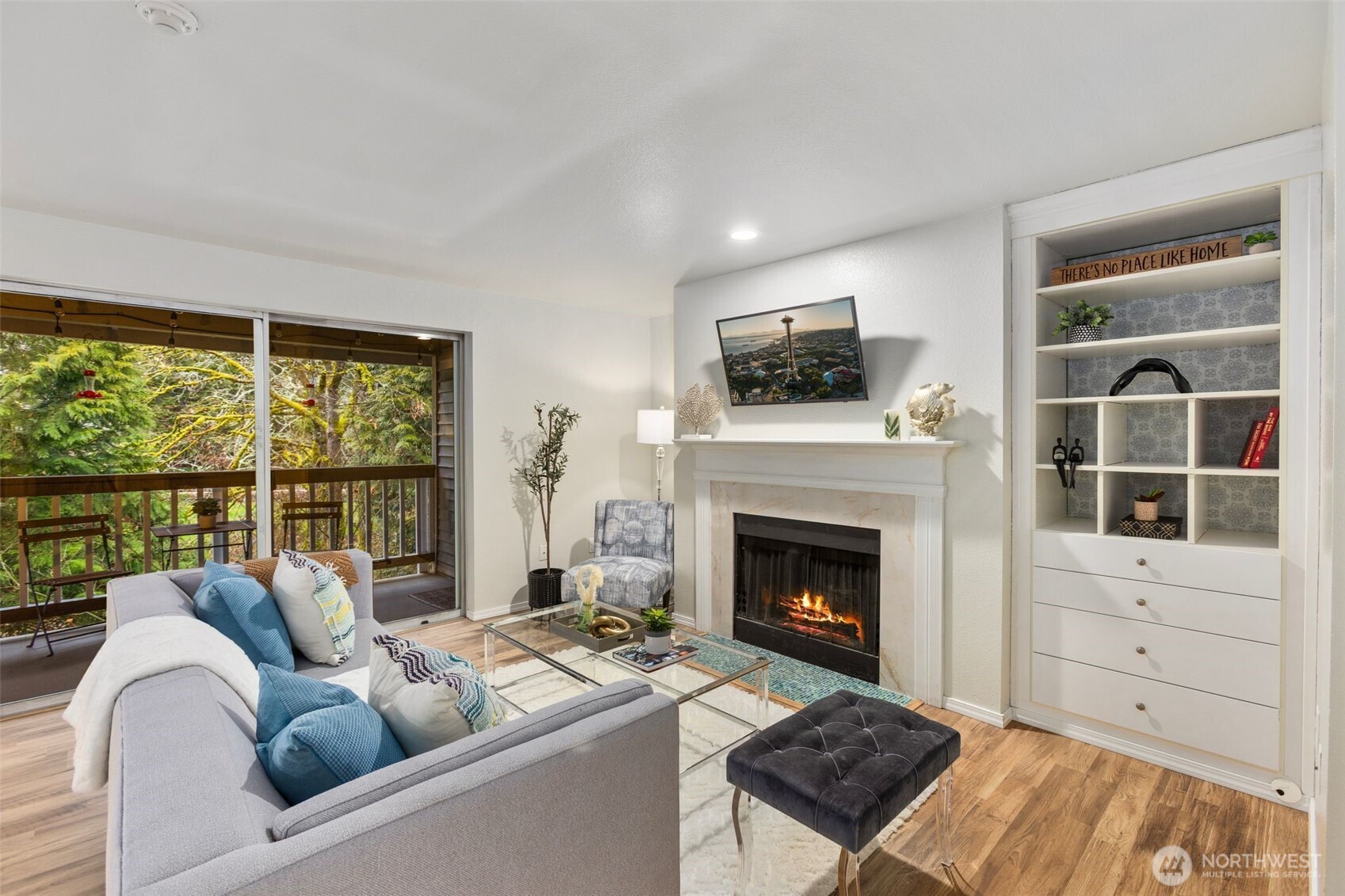 23307 Cedar Way R201