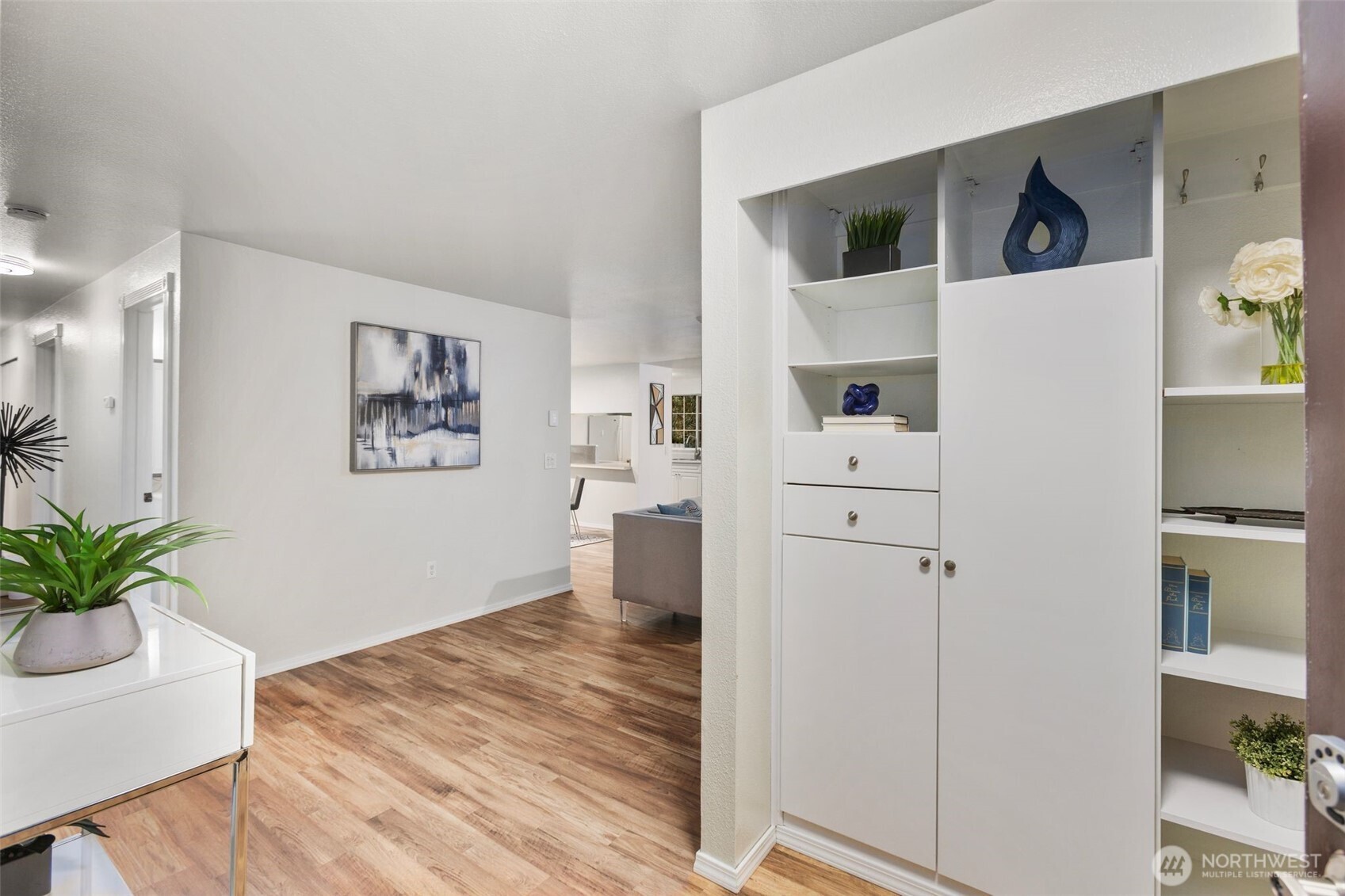 23307 Cedar Way R201