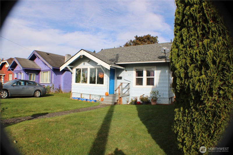 315 Eklund Avenue