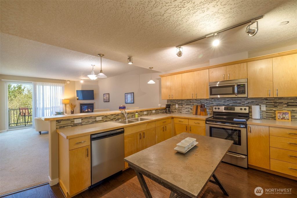 Photo of 262 Oyhut Bay Boulevard SW #305, Ocean Shores, WA 98569 (MLS # 2506621)