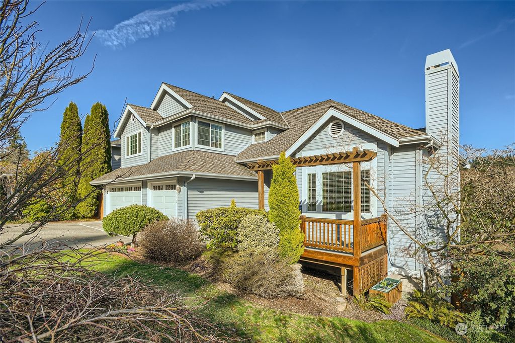 Photo of 8012 129th Place SE, Newcastle, WA 98056 (MLS # 2046546)