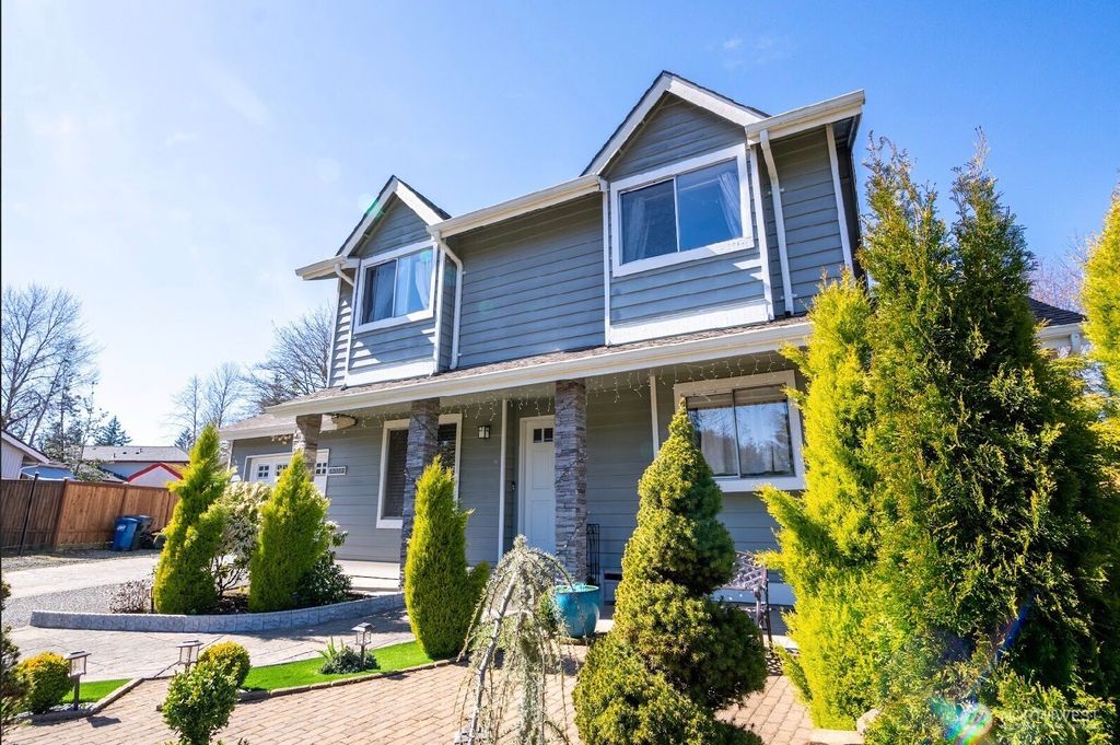 Photo of 12022 SE 223rd DR Dr, Kent, WA 98031 (MLS # 2502192)