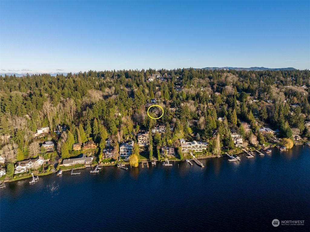 Photo of 8106 SE 44th Street, Mercer Island, WA 98040 (MLS # 2032083)