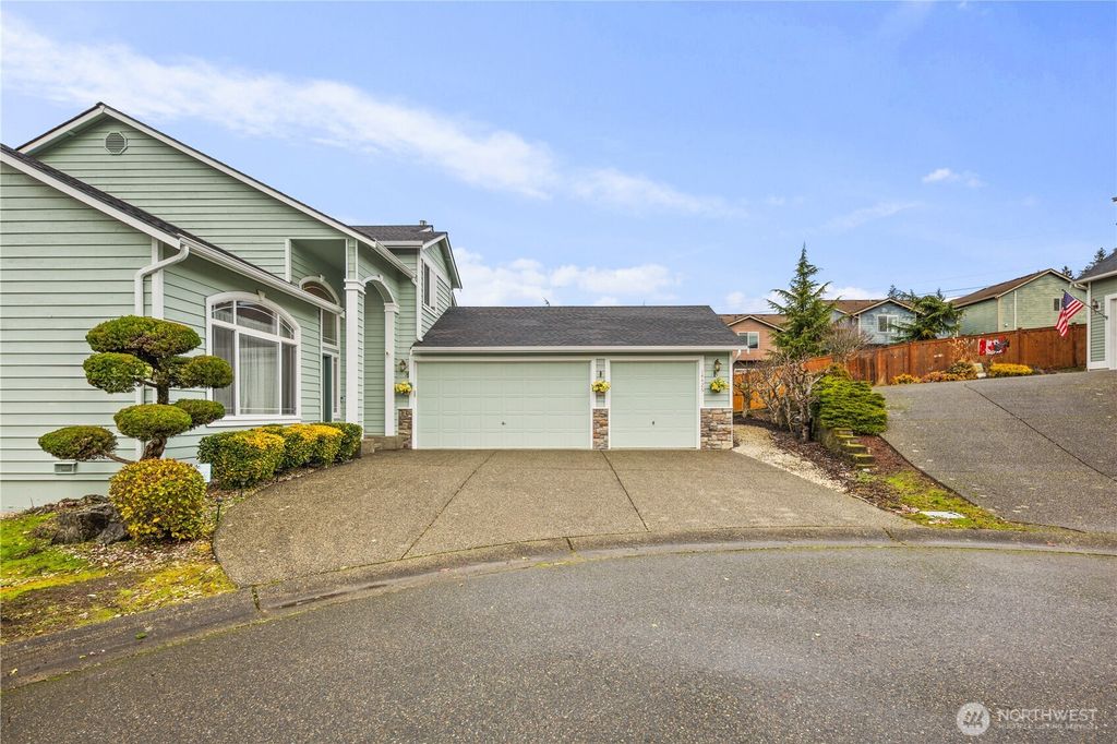 Photo of 14426 19th Avenue W, Lynnwood, WA 98087 (MLS # 2475187)