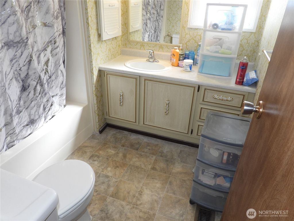 Photo of 1608 N Western Avenue #18, Wenatchee, WA 98801 (MLS # 2501915)