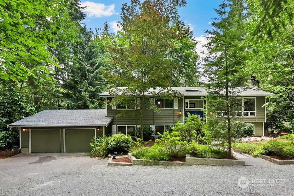 Photo of 7029 232nd Avenue NE, Redmond, WA 98053 (MLS # 2132641)