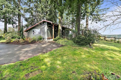 Photo of 36602 224th Avenue SE, Enumclaw, WA 98022 (MLS # 2506761)
