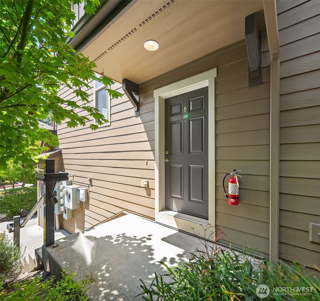 Photo of 1900 Weaver Road #J104, Snohomish, WA 98290 (MLS # 2556635)