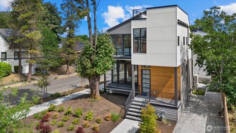 Photo of 128 24th Avenue, Seattle, WA 98122 (MLS # 2422215)