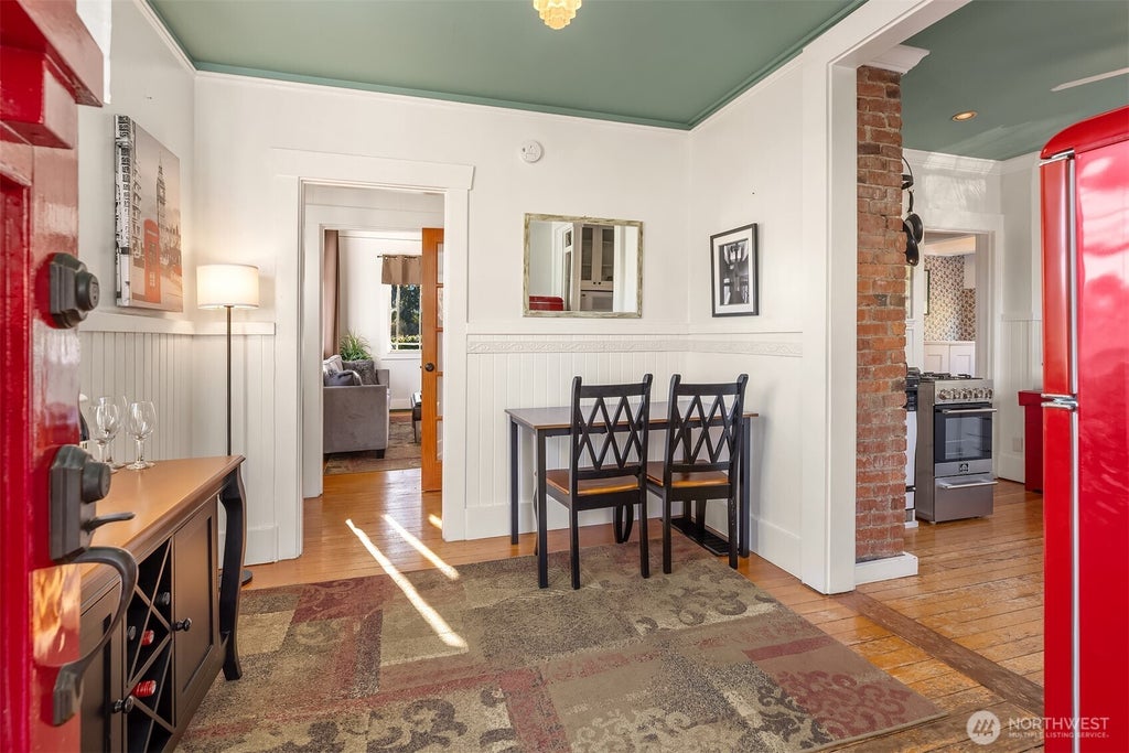 Photo of 4015 SW Hudson Street, Seattle, WA 98116 (MLS # 2573076)
