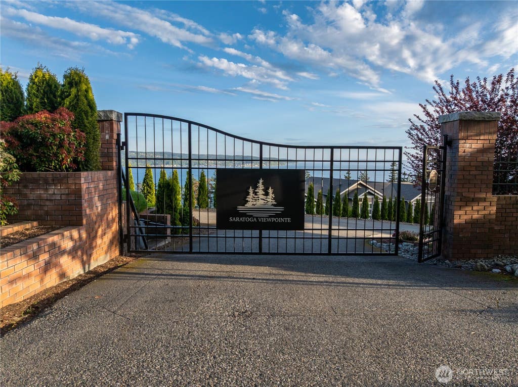 Photo of 1485 Sergios View Lane, Oak Harbor, WA 98277 (MLS # 2564744)