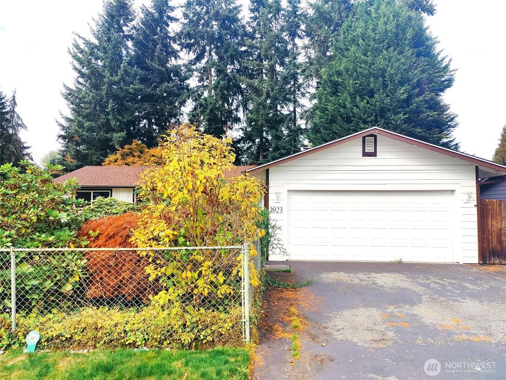 Photo of 2923 Silver Crest Dr Dr, Mill Creek, WA 98012 (MLS # 2445969)
