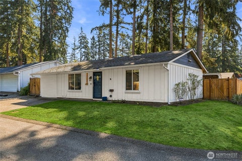 Photo of 26124 195th Place SE, Covington, WA 98042 (MLS # 2592558)