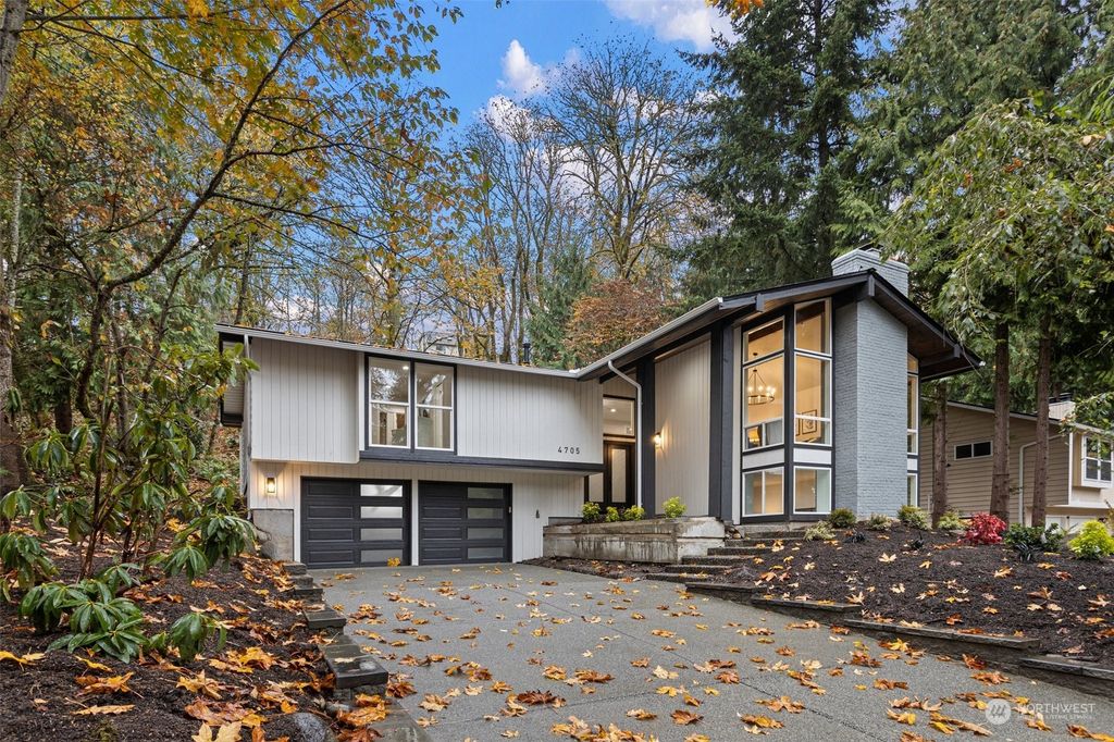 Photo of 4705 158th Avenue SE, Bellevue, WA 98006 (MLS # 2014345)
