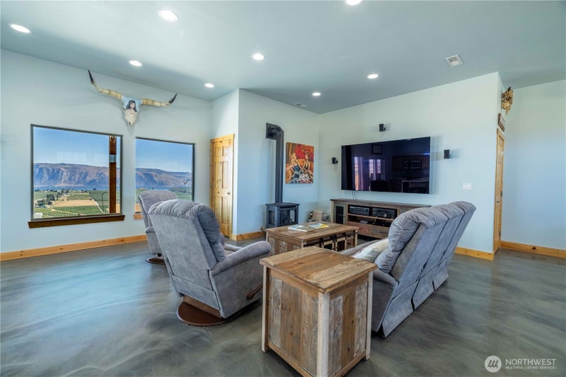 66 Sugarloaf Rd.
