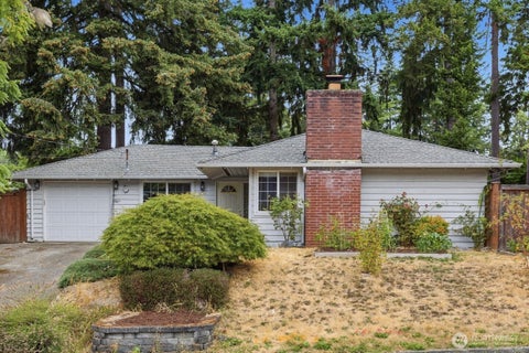 Photo of 15634 NE 1st Place, Bellevue, WA 98008 (MLS # 2574690)