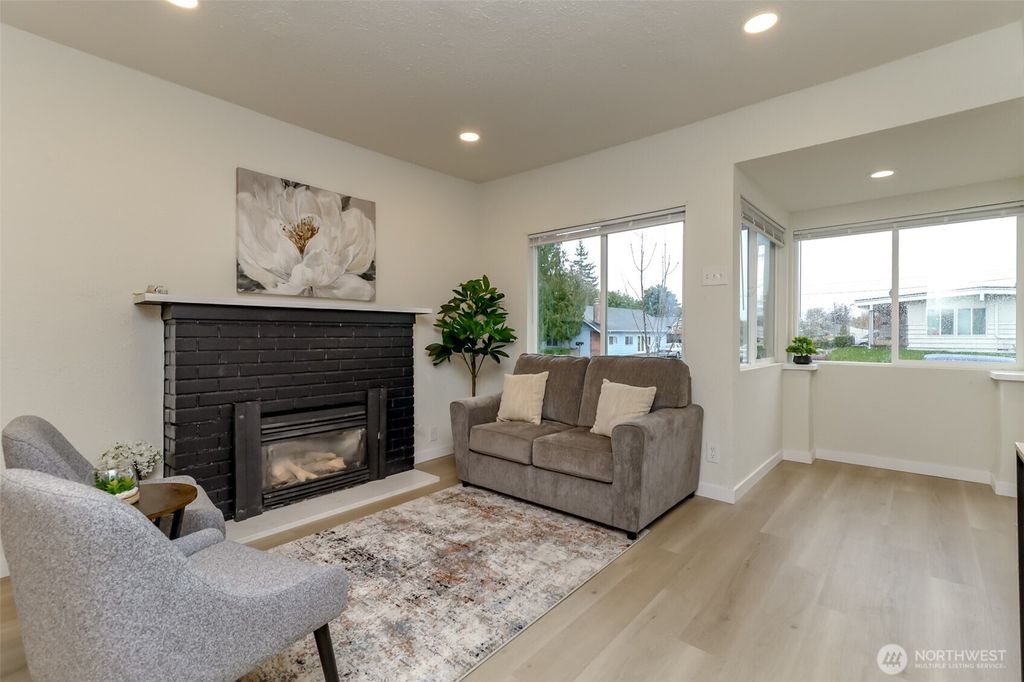 Photo of 501 S 52nd Street, Tacoma, WA 98408 (MLS # 2489384)