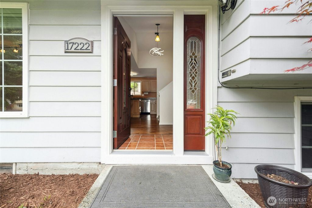 Photo of 17222 58th Avenue W, Lynnwood, WA 98037 (MLS # 2377781)