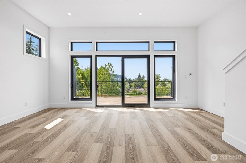 1105 Divine Lane