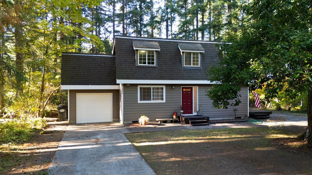 Photo of 21842 Crest Lane SE, Yelm, WA 98597 (MLS # 2596420)