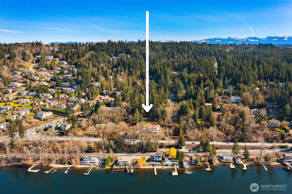 Photo of 11 XX E Lake Sammamish Parkway NE, Sammamish, WA 98074 (MLS # 2428930)