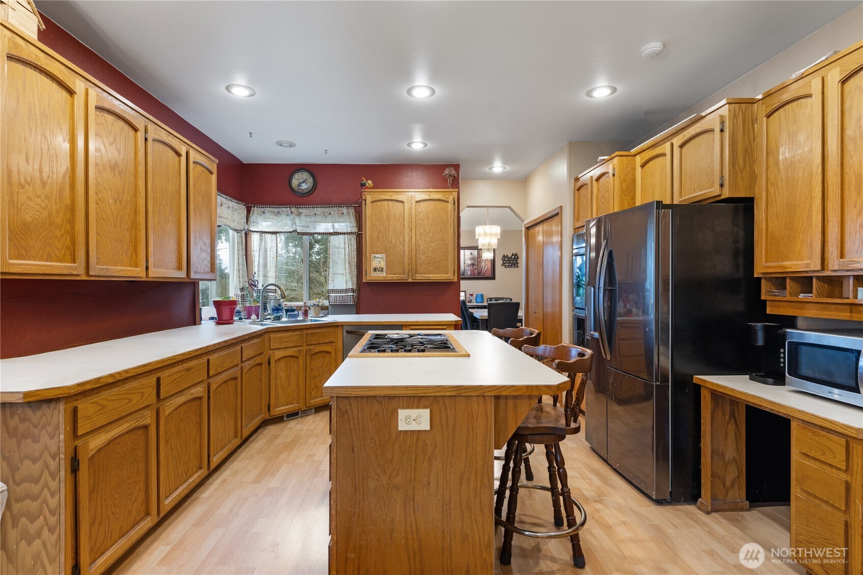 550 SW Muzzall Street