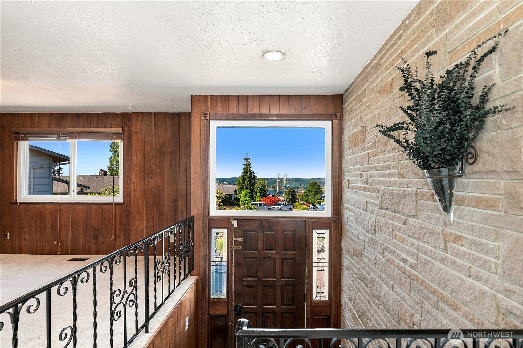 2455 Lenore Drive