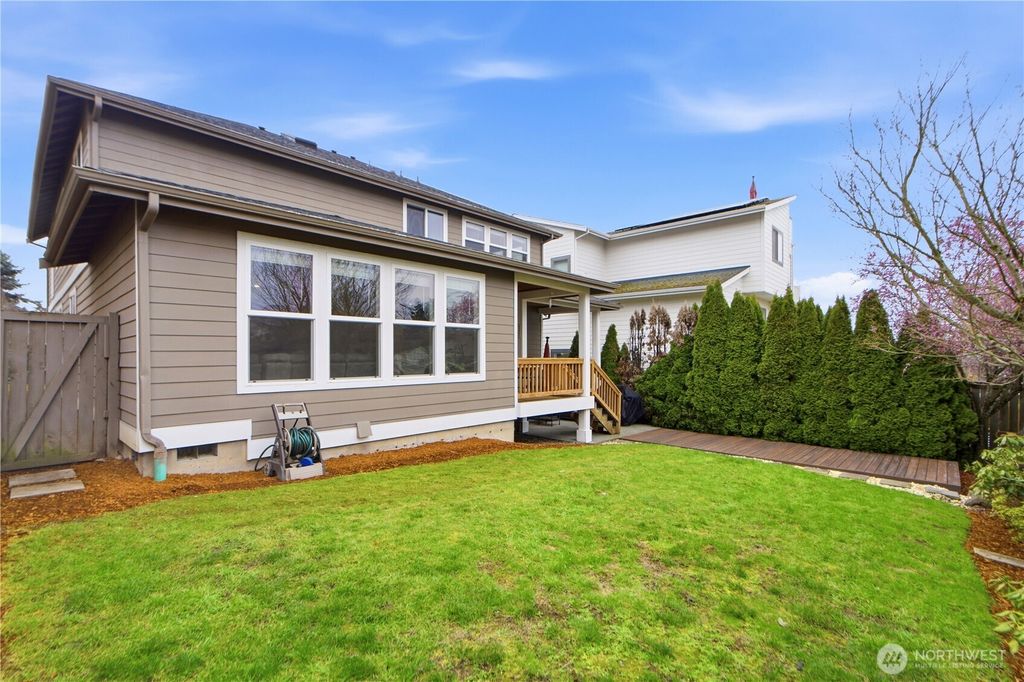 Photo of 1108 N 32nd Street, Renton, WA 98056 (MLS # 2483298)