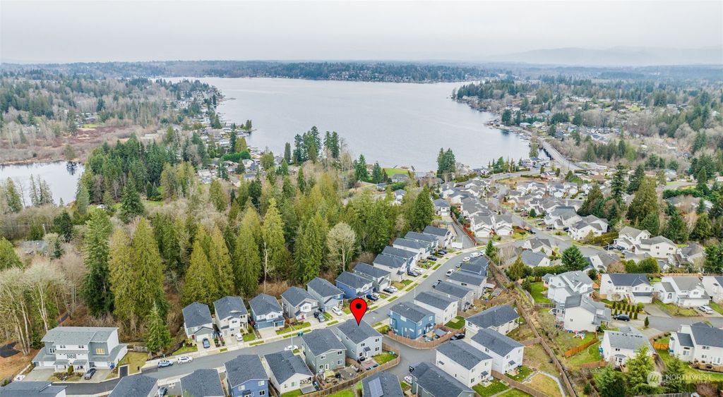 Photo of 11114 14th Place SE, Lake Stevens, WA 98258 (MLS # 2198798)