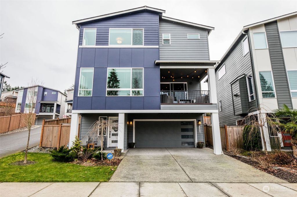 Photo of 11114 14th Place SE, Lake Stevens, WA 98258 (MLS # 2198798)