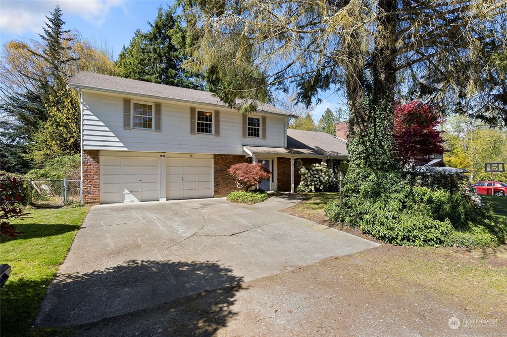 Photo of 7030 57th Drive NE, Marysville, WA 98270 (MLS # 2225340)