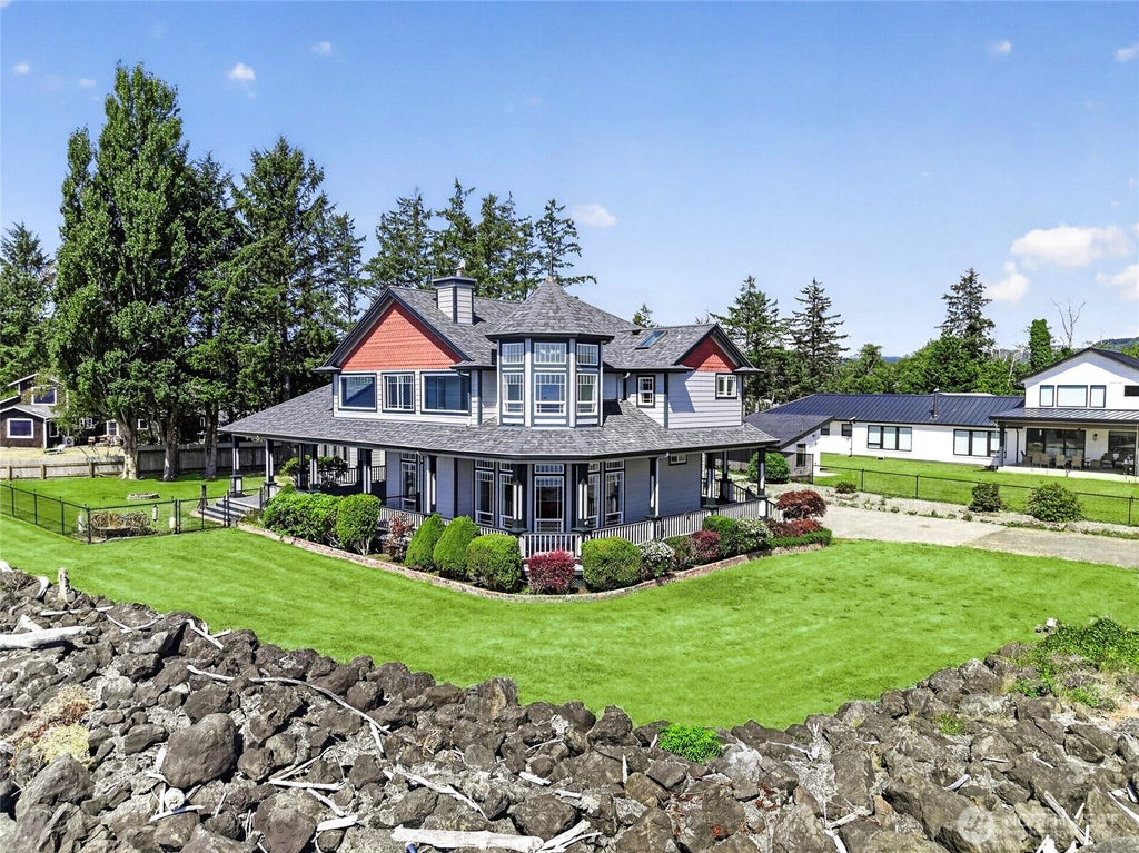 Photo of 30 Cherry Street, Chinook, WA 98614 (MLS # 2563152)