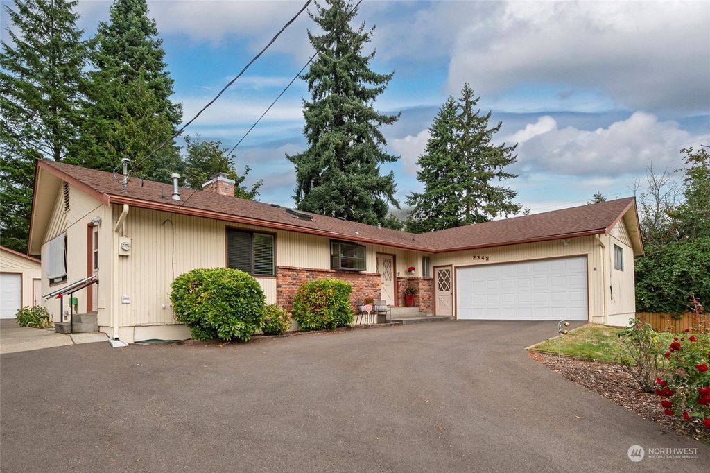 Photo of 2342 N 116th Street, Seattle, WA 98133 (MLS # 2156801)