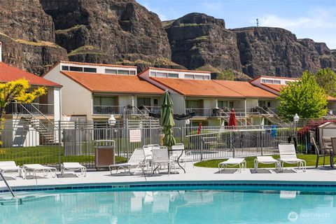 Photo of 8903 Crescent Bar Road Rd NW #101, Quincy, WA 98848 (MLS # 2371253)