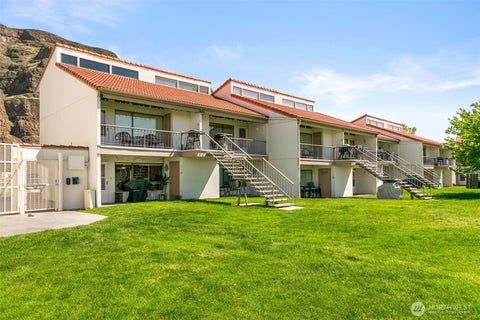 Photo of 8903 Crescent Bar Road Rd NW #101, Quincy, WA 98848 (MLS # 2371253)