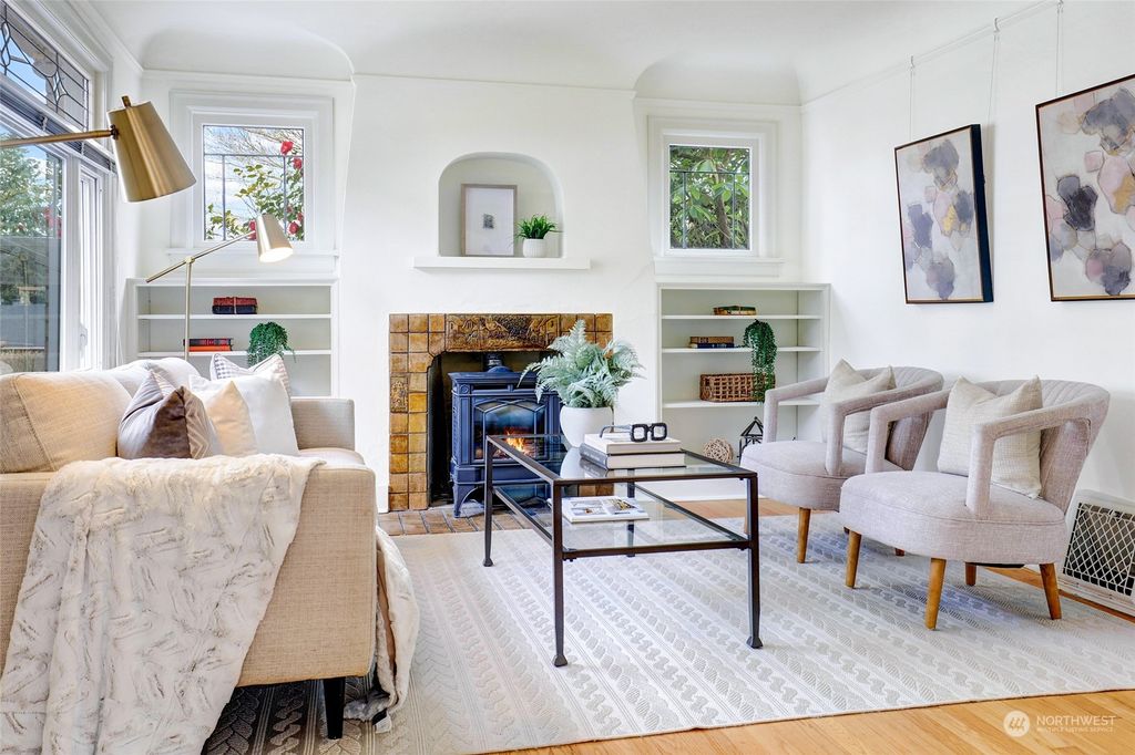 Photo of 1810 17th Avenue S, Seattle, WA 98144 (MLS # 2053033)