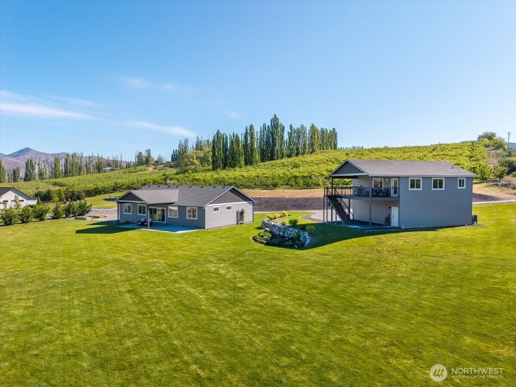 Photo of 80 Barber Road, Orondo, WA 98843 (MLS # 2513997)
